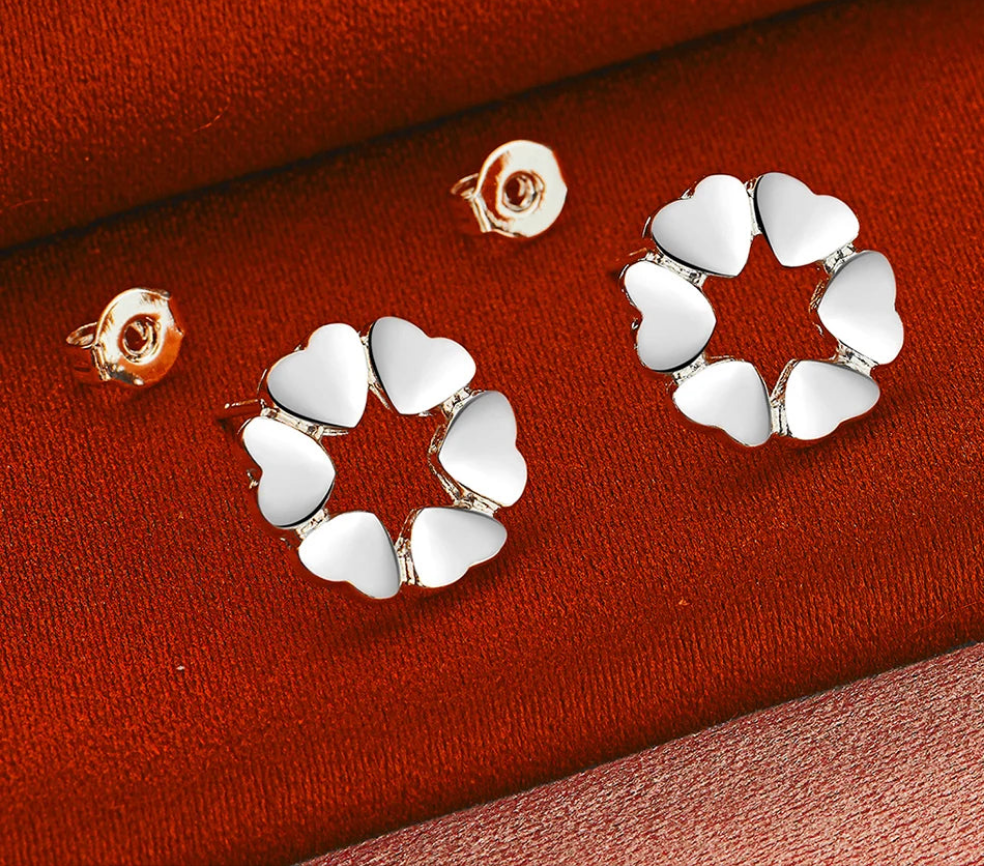 The Six-Petal Flower Studs